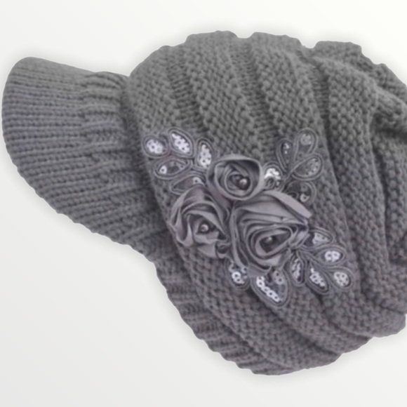 NEW Soft Gray Knit Cap Ribbon Flowers - Picture 2 of 2